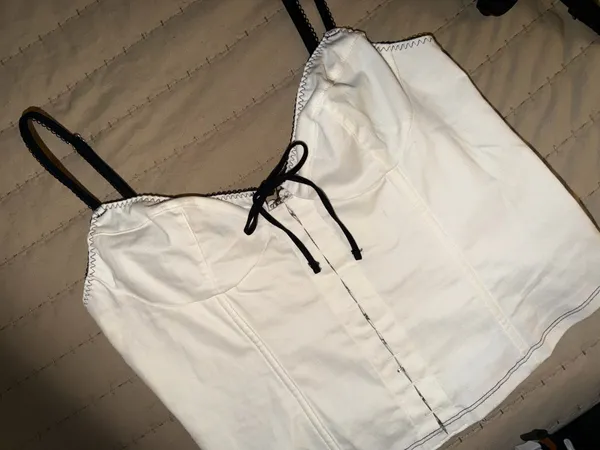 White Fox Boutique - Image 5