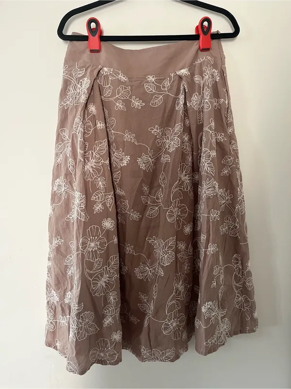 100% Cotton Brown White Floral Embroidered Midi Skirt Large Cottagecore Earthy - Image 6