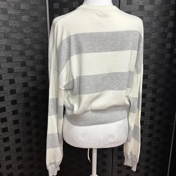 Garage Striped Cropped Sweater Women S Gray Neutral Soft Girl Preppy Sustainable - Image 4