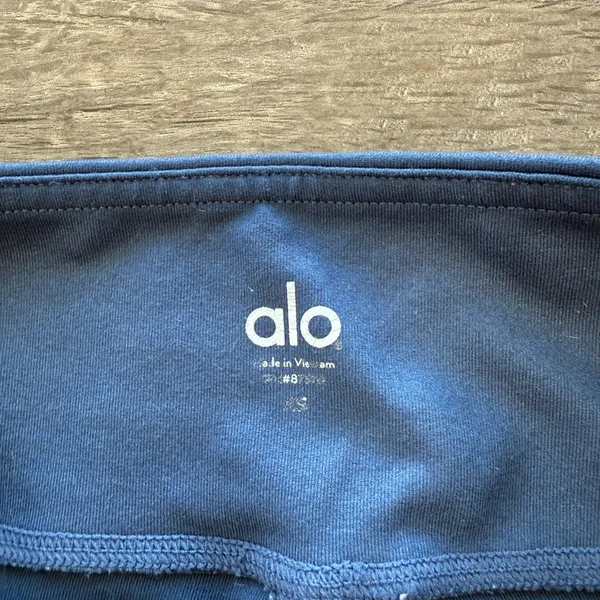 Alo‎ Yoga Motion Mid rise Leggings size xs - Image 5