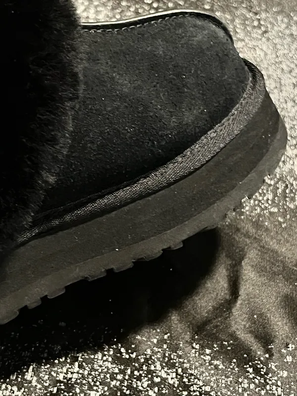 Womens sz6 UGG Disquette Platform Slippers Black Suede Shearling Fur Slides - Image 11