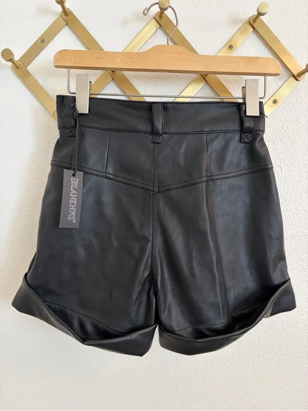 NWT BlankNYC Lonestar Black Faux Leather Shorts 24 - Image 4