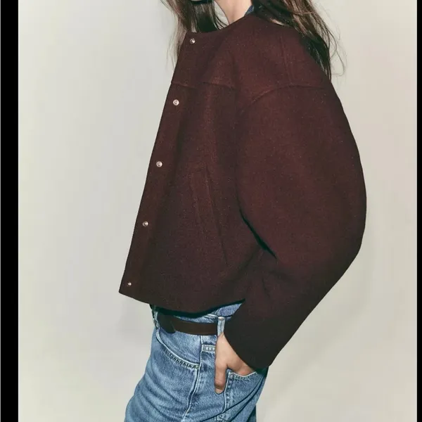 Zara NWT burgundy jacket with gold buttons - Image 3