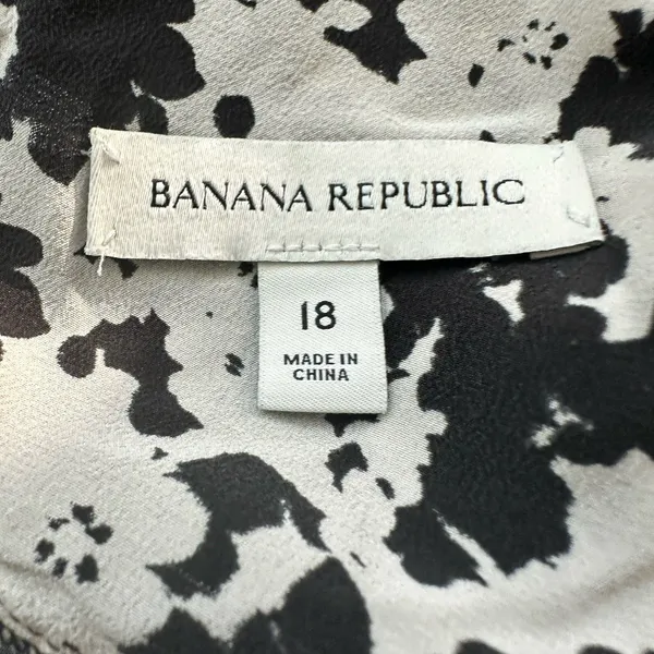 Banana Republic Matte Silk Maxi dress Sz 18 Babydoll Floral Vintage Inspired - Image 4