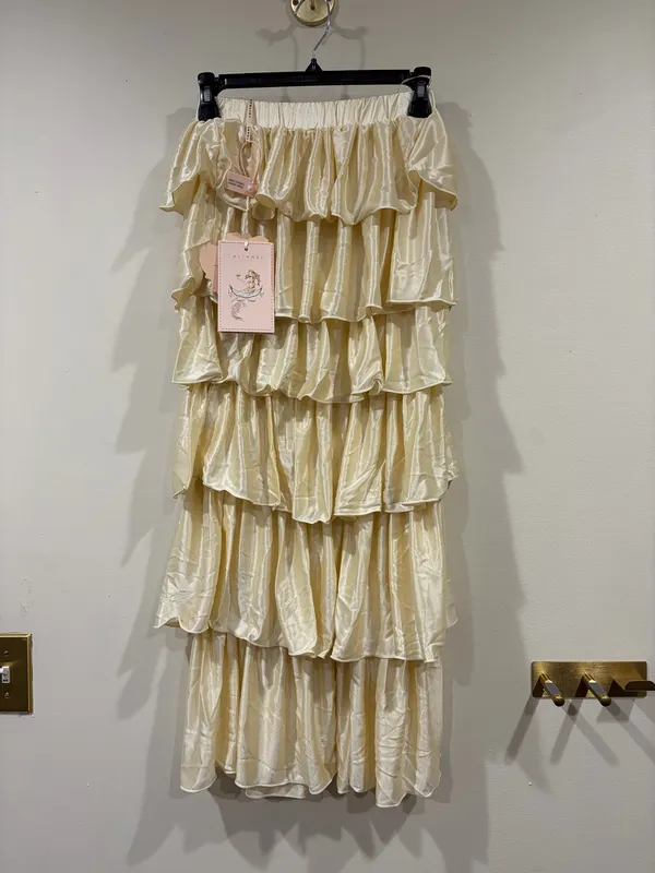 NEW LaceMade Gilded Moment Set Size M Gold Size M - Image 11