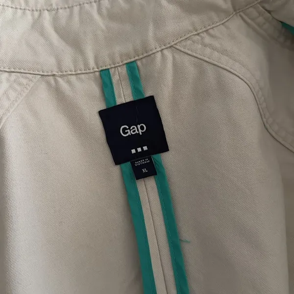 Gap Trench Coat EUC - Image 6