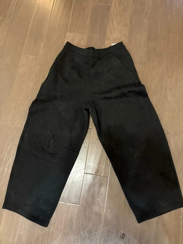Banana Republic Barrel Pants - Image 2