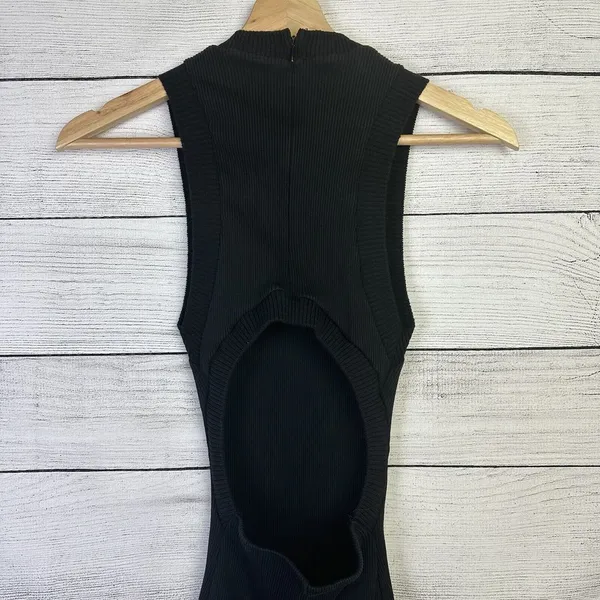 ZARA Women's Ribbed Black Romper Shorts Playsuit Zip‎ Tank Open Back Size Medium - Image 5