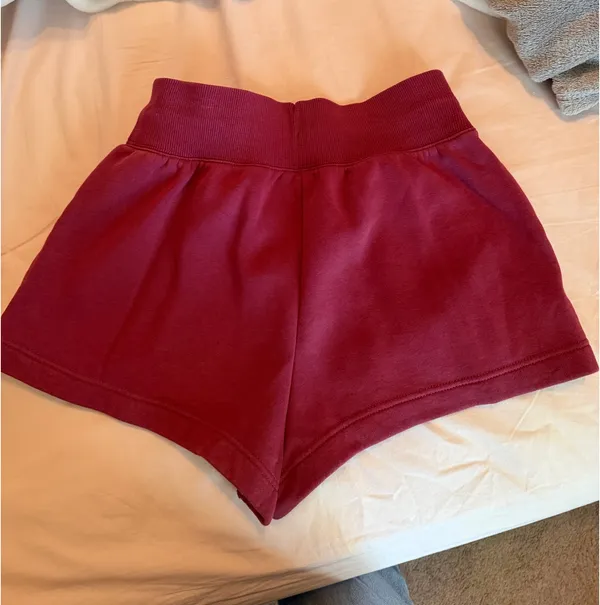 Nike shorts - Image 3
