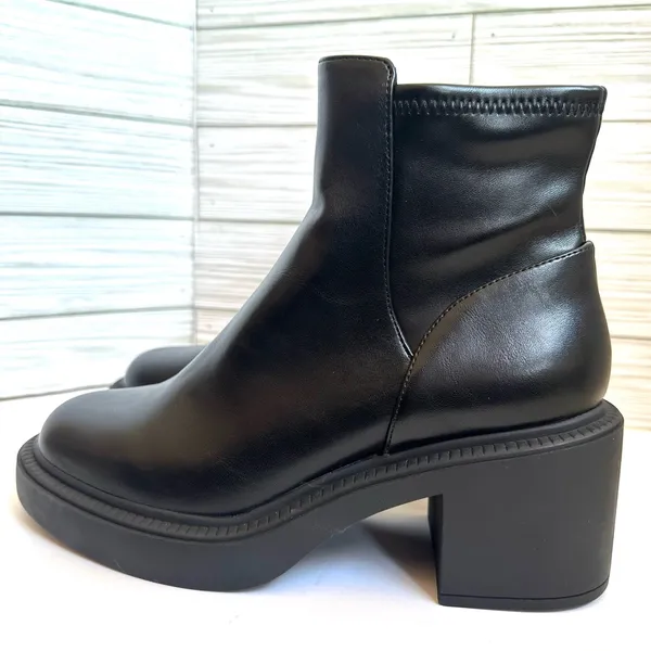 Madden Girl Black Ankle Booties Womens Sz‎ 7.5 - Image 2