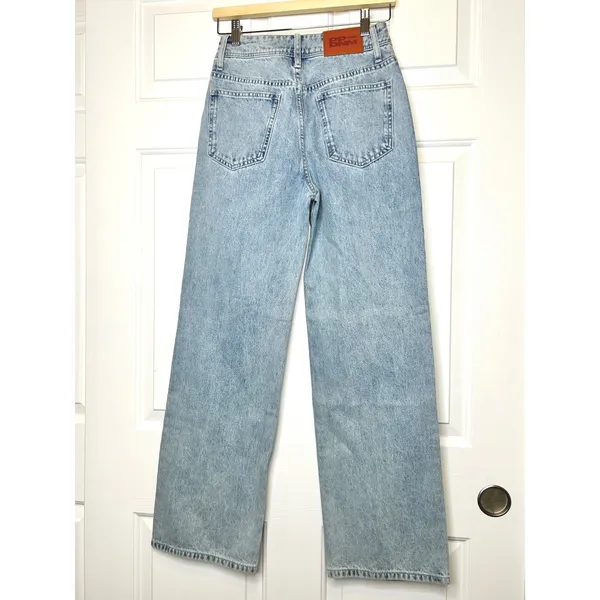 Princess Polly‎ NWT Hasmyn Straight Leg Jeans Light Wash Blue High Rise Size 4 - Image 2