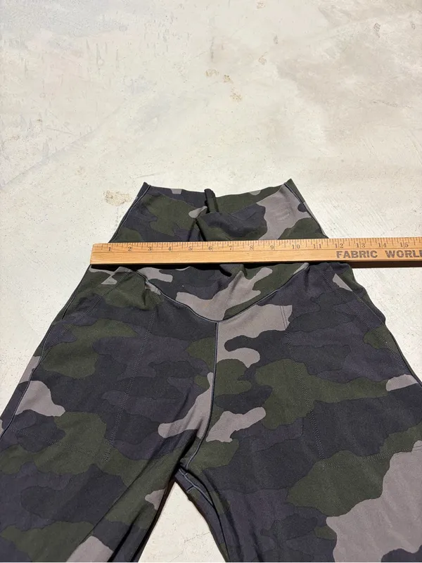 Aerie offline Camo Joggers medium green - Image 3