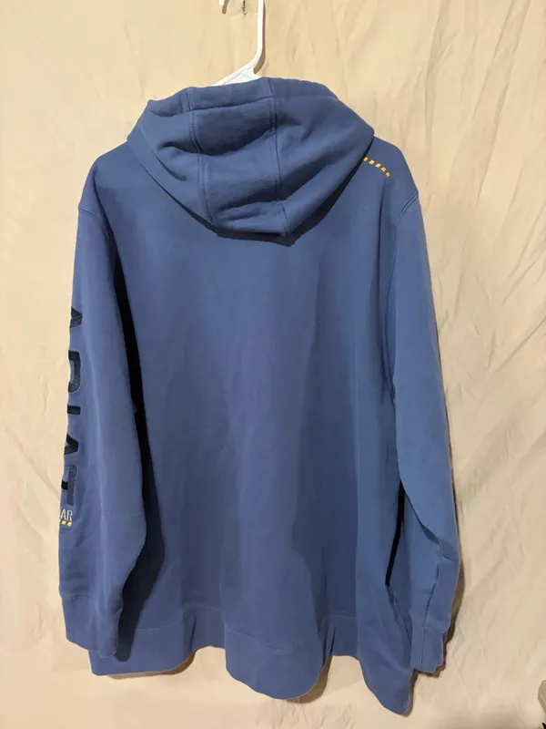 Ariat sweatshirt - Image 3