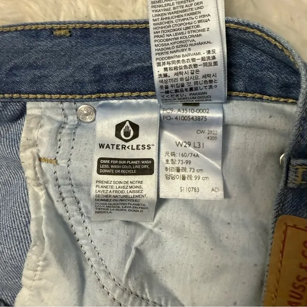 Levi’s ’94 Baggy Jeans Women’s Size 29 / 8 Distressed Blue Denim High Rise - Image 4