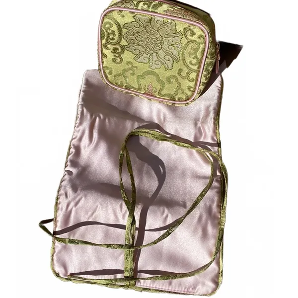 NWOT 3-Piece Travel Toiletry, Jewelry Roll & Makeup Bag Set, Pink & Light Green - Image 6