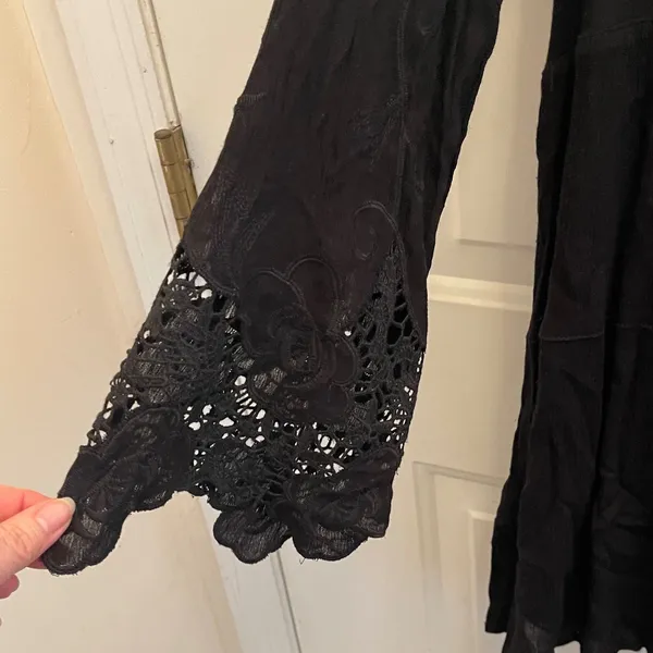 Altar'd State Black Lace Boho Mini Dress Bell Sleeve Embroidered XS Witchy Fairy - Image 4