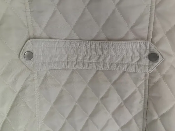 Westport Womens Quilted Puffer Vest Ivory/cream with cinch belt - size Large - Image 5