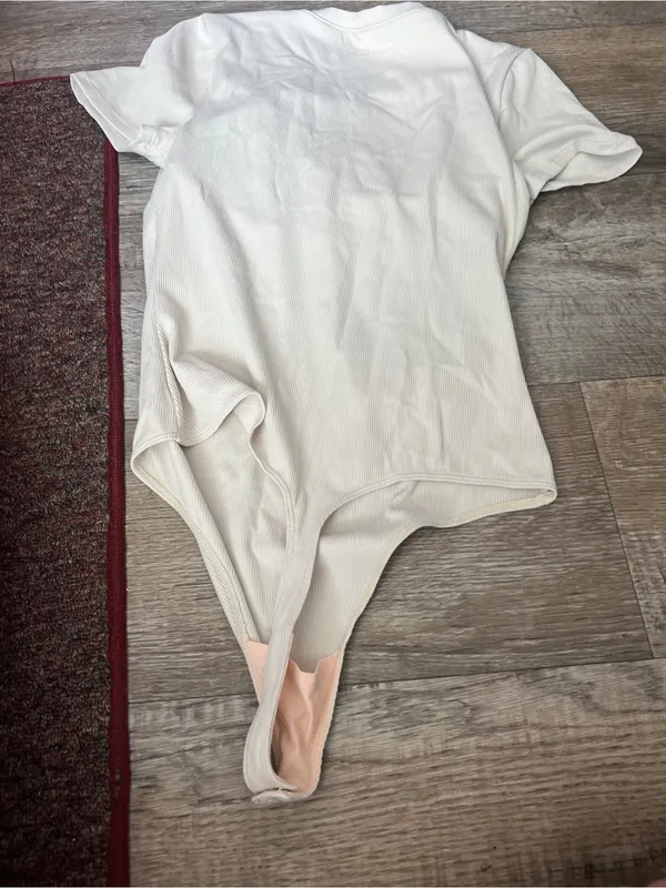 Girlfriend Collective Cream Ribbed Short-Sleeve Bodysuit - Image 9