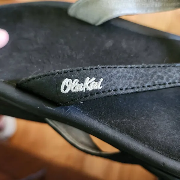 Olukai Flip‎ Flops Womens Size US 6 Black Thong Straps Beach Minimalist Casual - Image 7