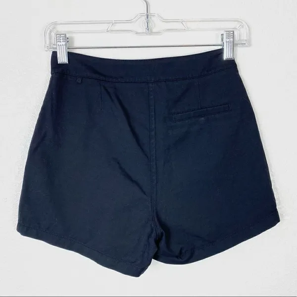 Lululemon This Instant Black High Rise Shorts - Image 4