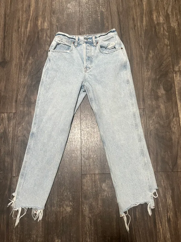 Abercrombie jeans - Image 2