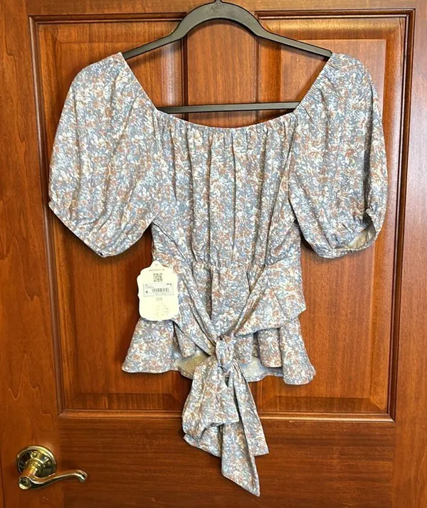 Altar’d State blue/brown top size S BNWT - Image 2