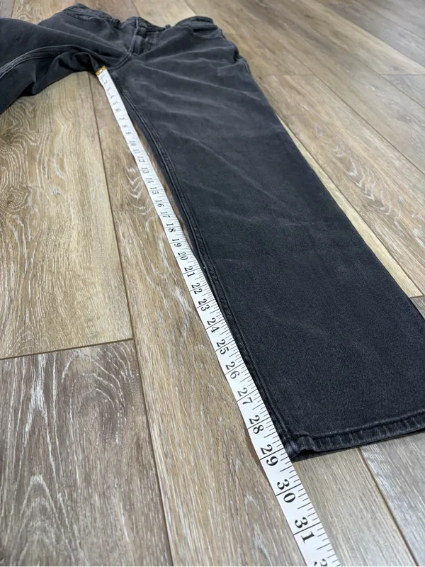 Hollister Ultra High-Rise 90s Straight Jeans In Washed Black - Image 13