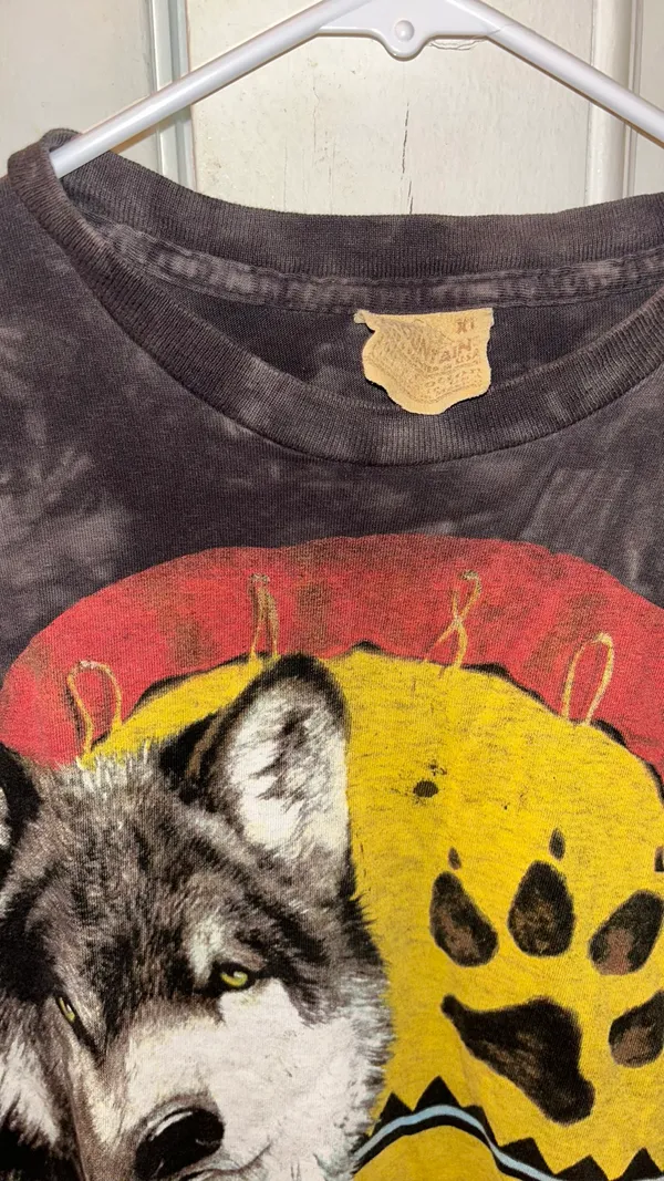 Vintage Wolf Graphic Tee Gray Size XL - Image 3