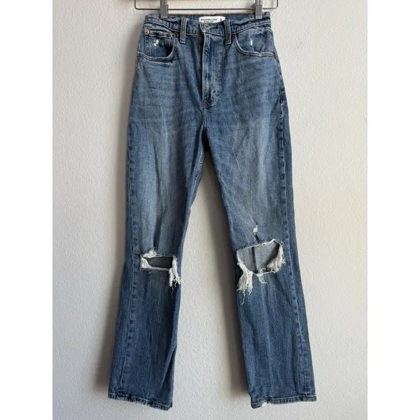Abercrombie & Fitch Women's 24/00 Distressed The‎ Ankle Straight High Rise Jeans - Image 4
