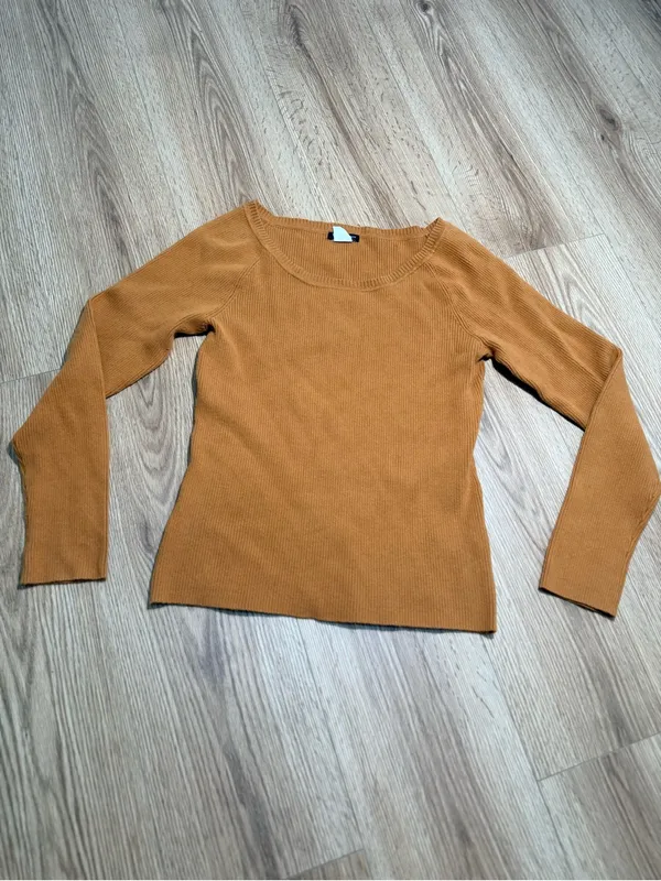 J Crew Womens Camel Tan Ribbed Knit Crewneck Sweater Fitted Size M Fall Basic - Image 2