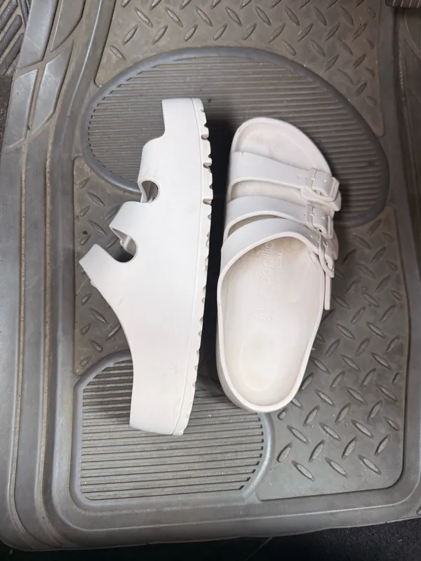 3 strap Birkenstock  - Image 2