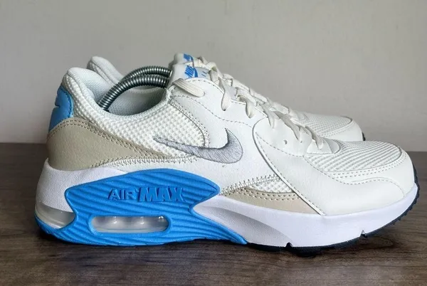 Nike Air Max Excee Women's Shoe Size 9.5 SKU#24778 - Image 3