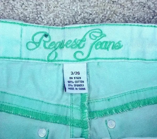 Women’s Mint Green Rhinestone Embroidered Shorts Blue Size 26 - Image 4