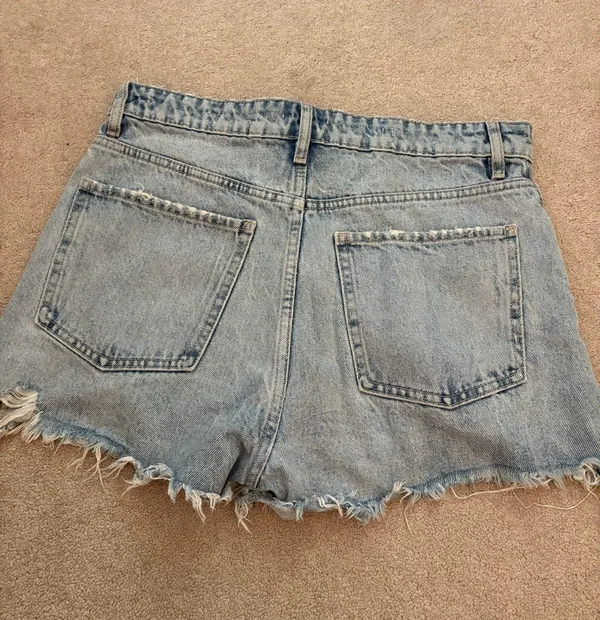 ZARA Light Wash Shorts - Image 2