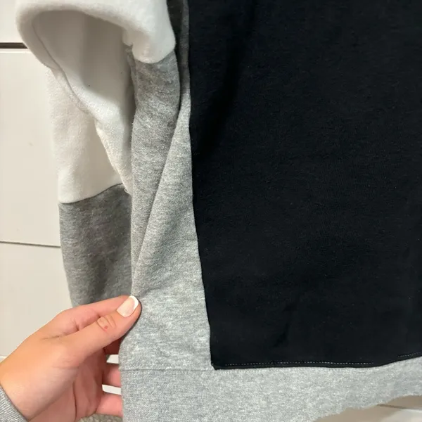 Nike Colorblock Crewneck Sweatshirt - Image 5