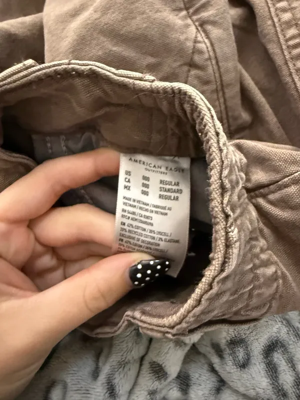 American Eagle Cargo Pants - Image 3