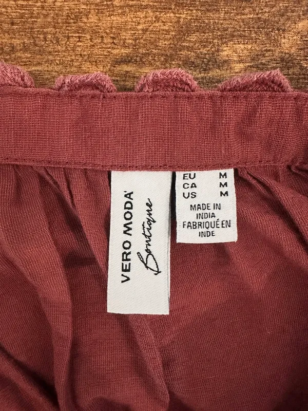     Vero Moda Boutique Burgundy Ruffle Button Blouse Boho M - Image 3