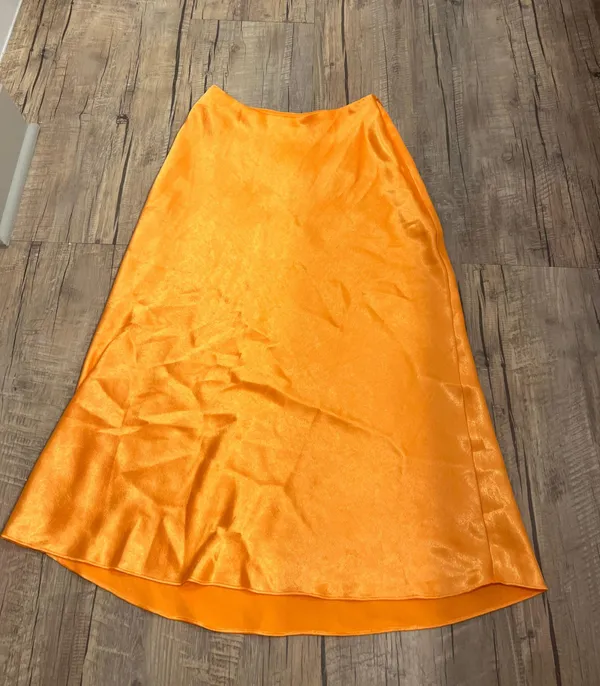 White Fox Orange Satin MIDI Skirt XS - Image 2