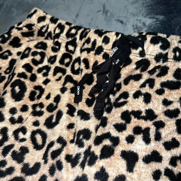 DKNY Leopard Print Plush Lounge Pants‎ Size S Soft Drawstring Pockets Y2K - Image 3
