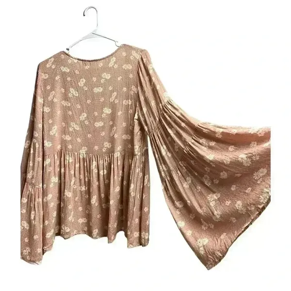 Altar'd State Flared Sleeve Floral Blouse Boho Style Women's Size Medium - Image 8