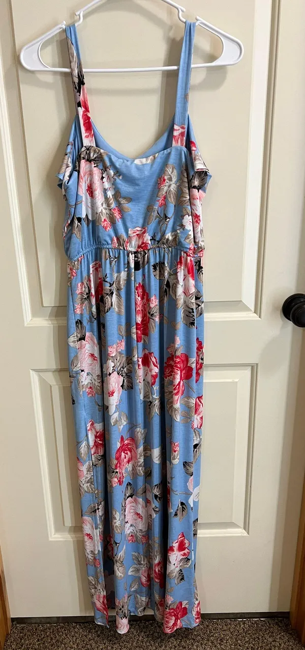 Three Pink Hearts Ruffled Floral Maxi Dress - Image 4