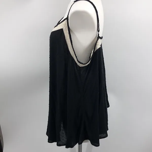 Torrid Size 0 adjustable straps black swing Swiss Dot tank - Image 4