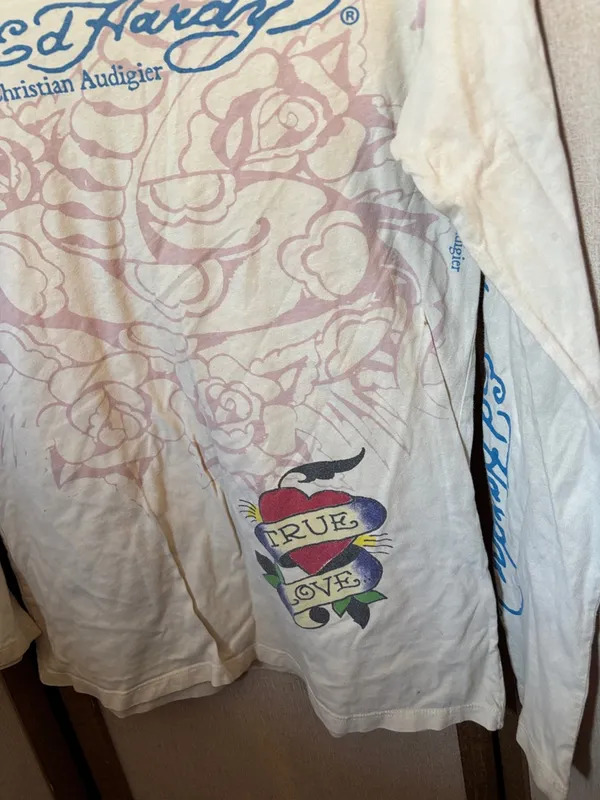 Christian Audigier Cream Long-Sleeve 'True Love' Graphic Tee Large - Image 2