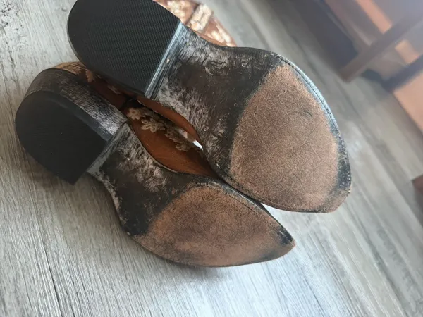 Boutique Cavender's Floral Brown Cowboy Boots - Image 8