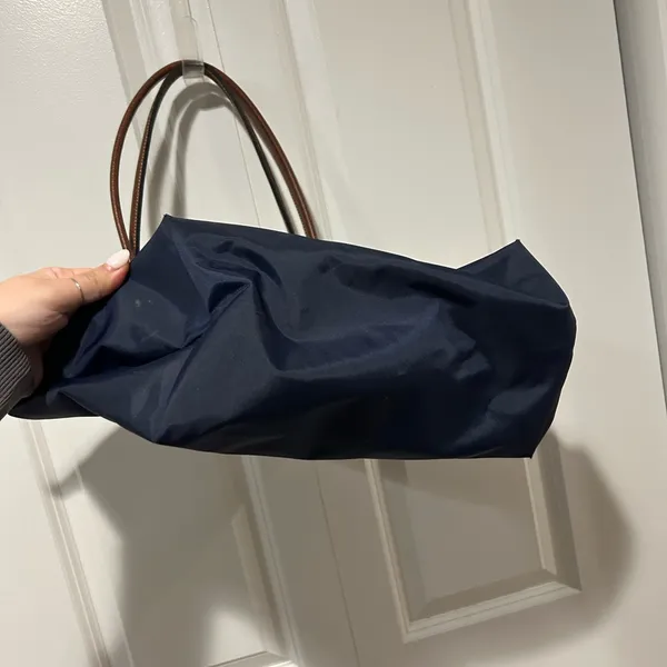 Longchamp Medium  Le Pilage Tote Bag - Image 4