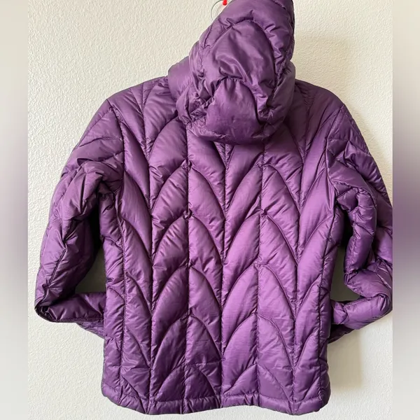 Outdoor Research Purple Hooded Puffer Jacket Lightweight XS excellent condition - Image 4