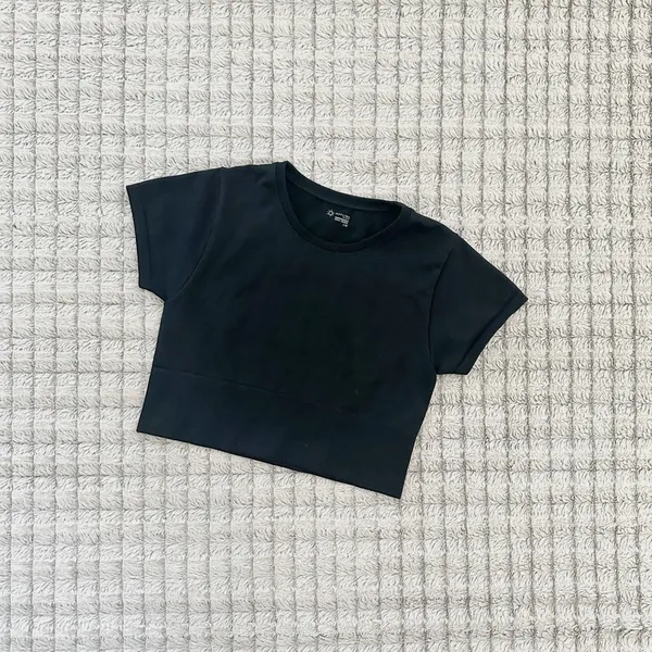 Offline by Aerie Black Cropped T-Shirt - Image 2