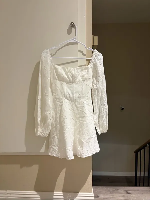 NWT princess Polly White cotton Eyelet Mini Dress,size 0 - Image 2