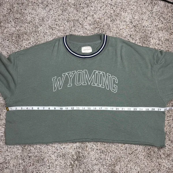 American Eagle Oversized Cropped Wyoming Pullover Sweatshirt Green Medium M - Image 7
