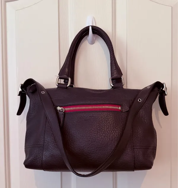 Woman’s Coach leather tote - Image 10